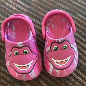 Barney Pink  Clogs‎